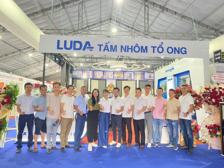 Album ảnh triễn lãm