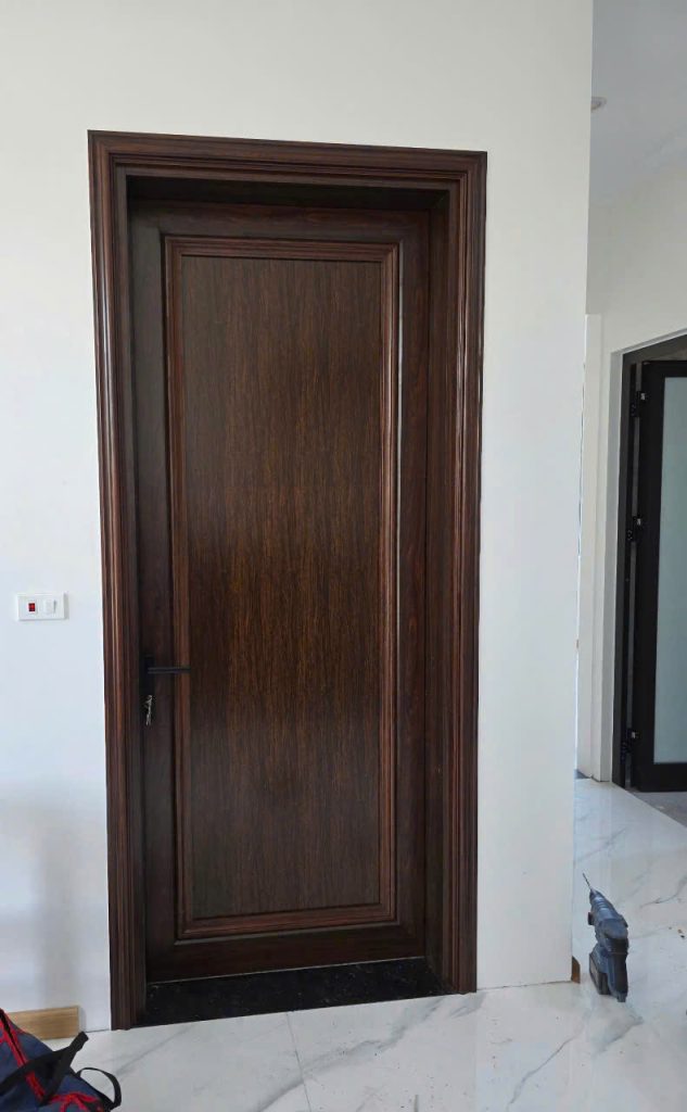 NHÀ MÁY TẤM TỔ ONG LUDA — GIẢI PHÁP VẬT LIỆU HIỆN ĐẠI CHO CỬA VÀ NỘI THẤT