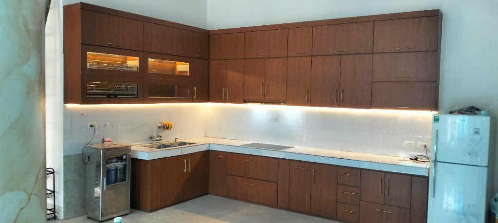 NHÀ MÁY TẤM TỔ ONG LUDA — GIẢI PHÁP VẬT LIỆU HIỆN ĐẠI CHO CỬA VÀ NỘI THẤT